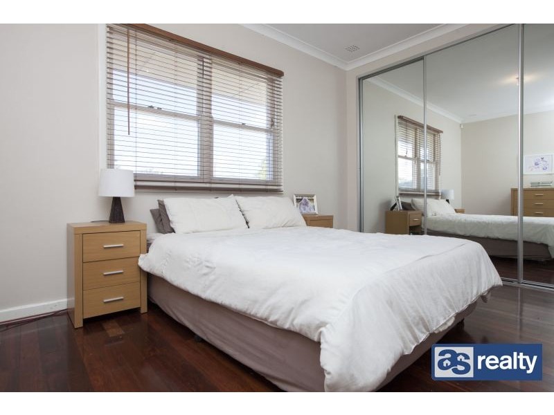 15 Towning Street, Embleton WA 6062