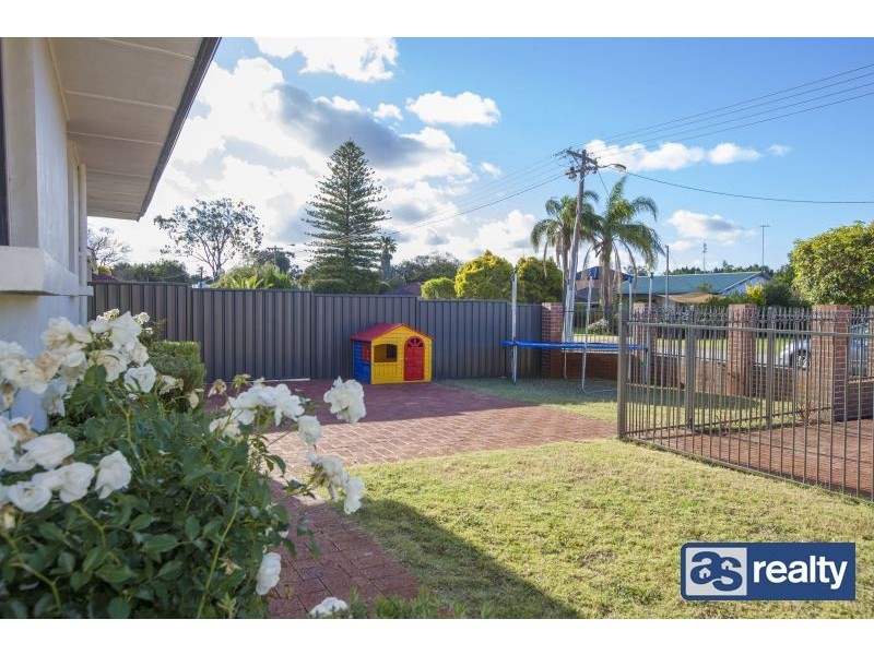 15 Towning Street, Embleton WA 6062
