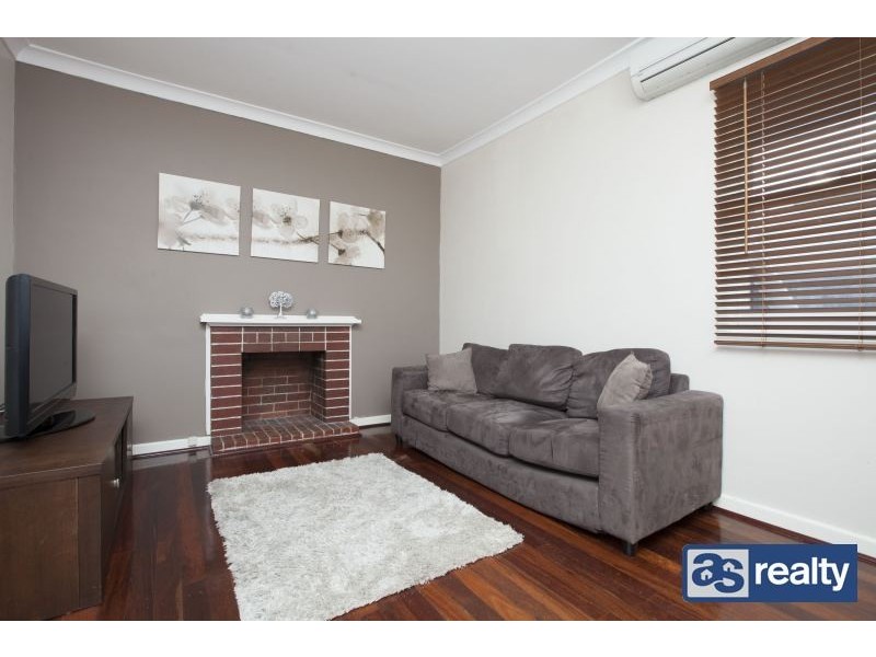 15 Towning Street, Embleton WA 6062