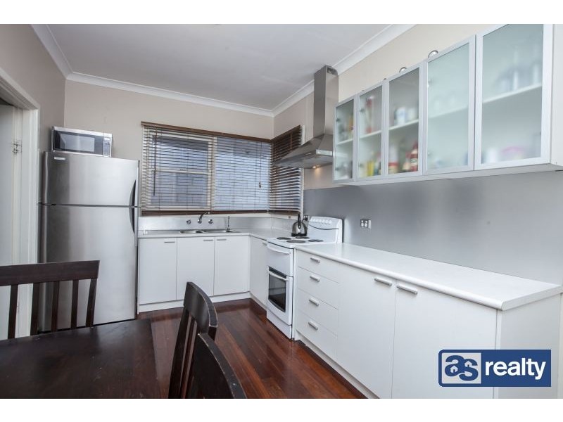 15 Towning Street, Embleton WA 6062