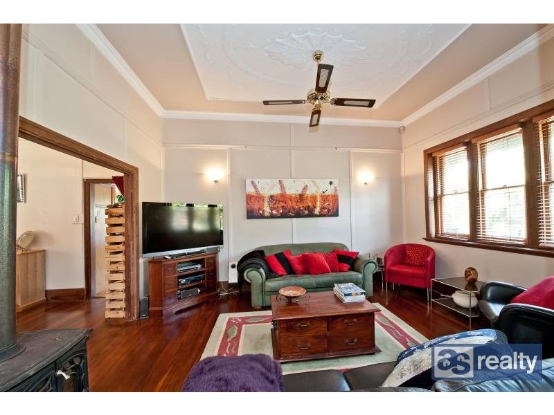 39 Kenilworth Street, Bayswater WA 6053