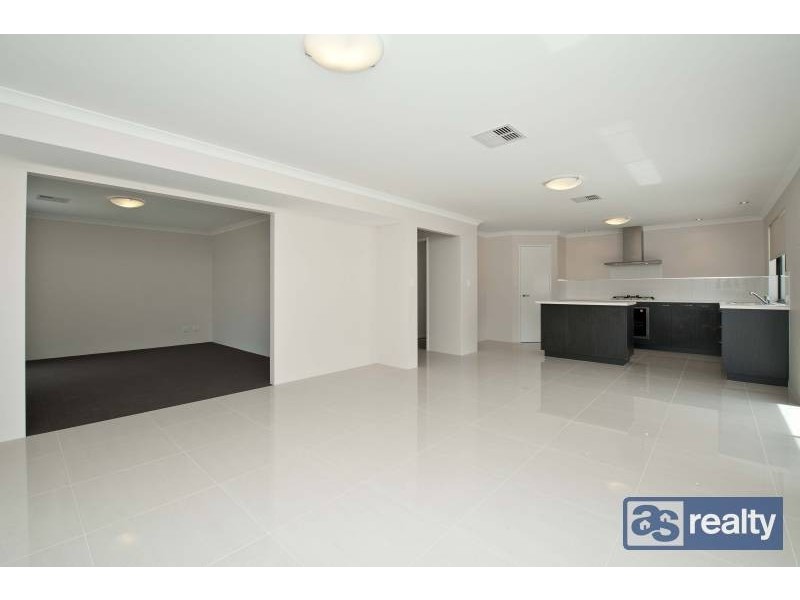 26 Mckenzie Way, Embleton WA 6062