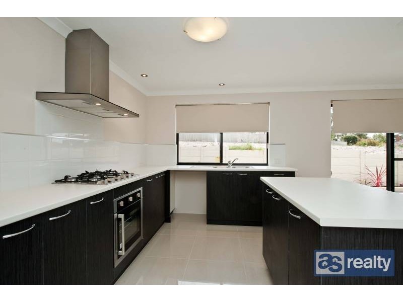 26 Mckenzie Way, Embleton WA 6062
