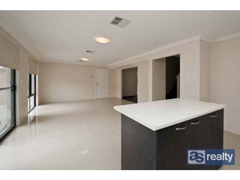 26 Mckenzie Way, Embleton WA 6062