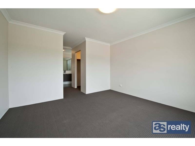 26 Mckenzie Way, Embleton WA 6062