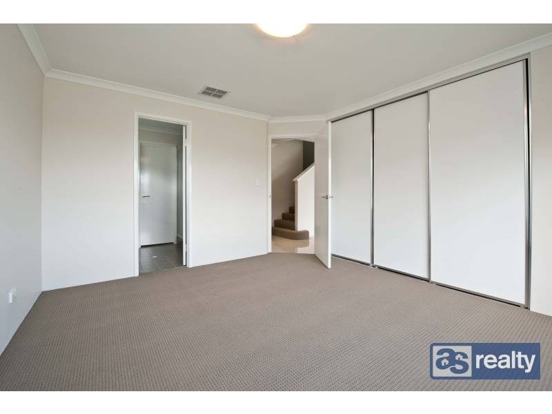 26A Mckenzie Way, Embleton WA 6062