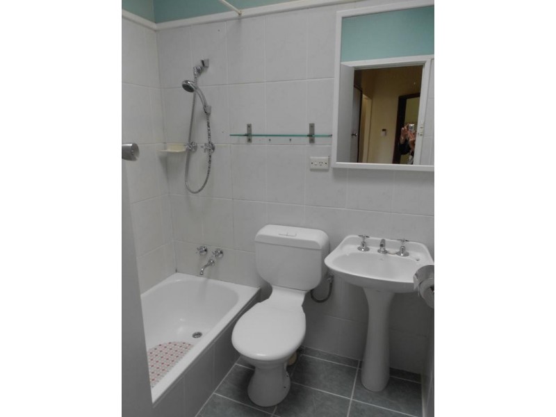 18 Parsons Street, Embleton WA 6062