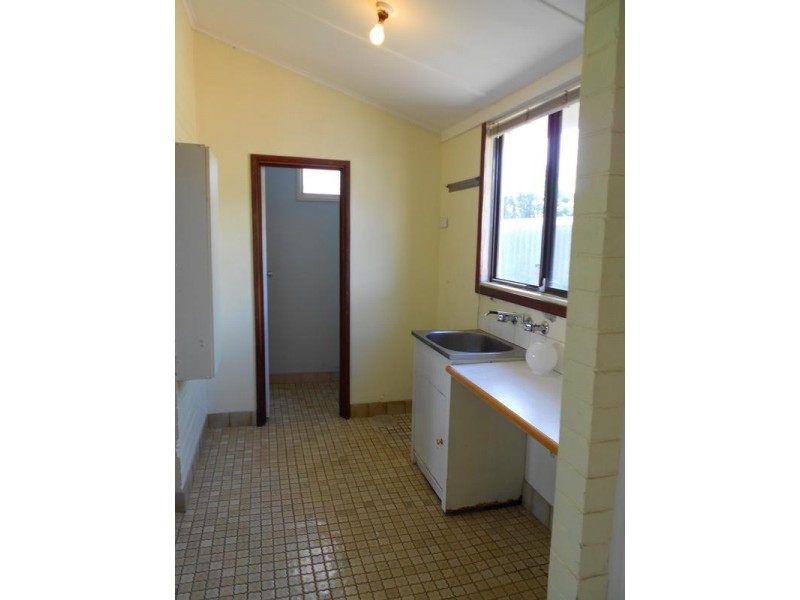 18 Parsons Street, Embleton WA 6062