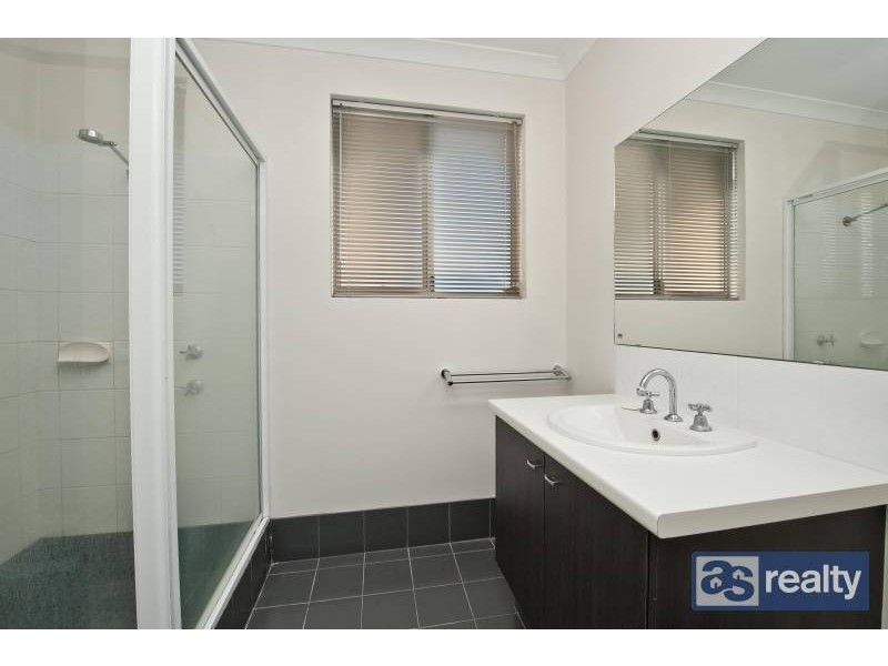 34 Broadway, Embleton WA 6062