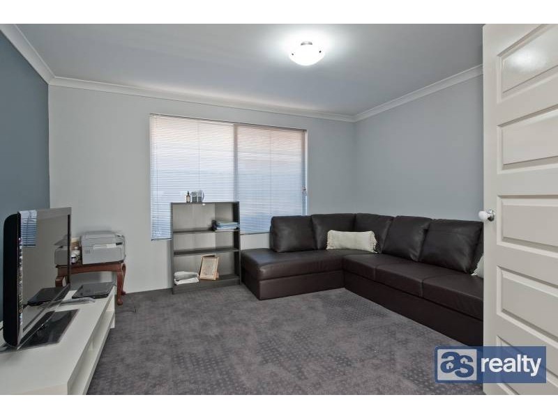 34 Broadway, Embleton WA 6062