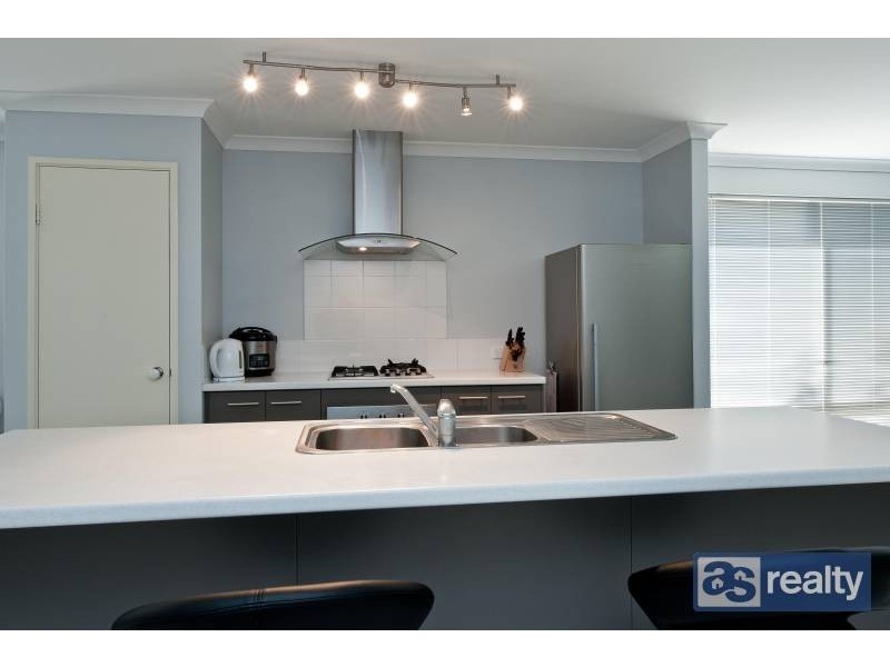 34 Broadway, Embleton WA 6062