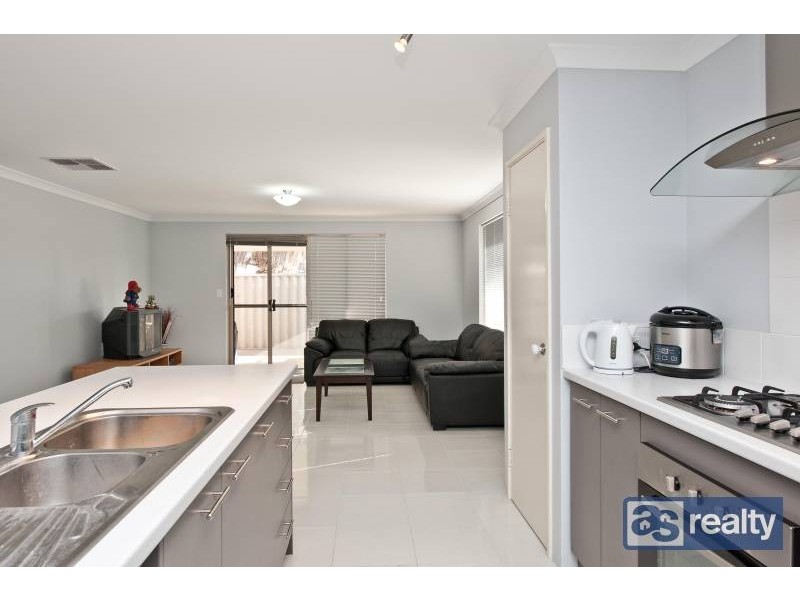 34 Broadway, Embleton WA 6062