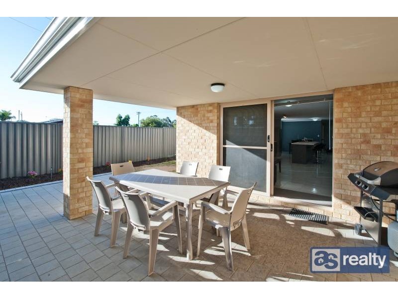 34 Broadway, Embleton WA 6062