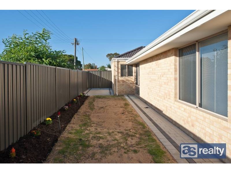 34 Broadway, Embleton WA 6062