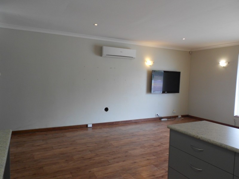 36 Rothbury Street, Embleton WA 6062