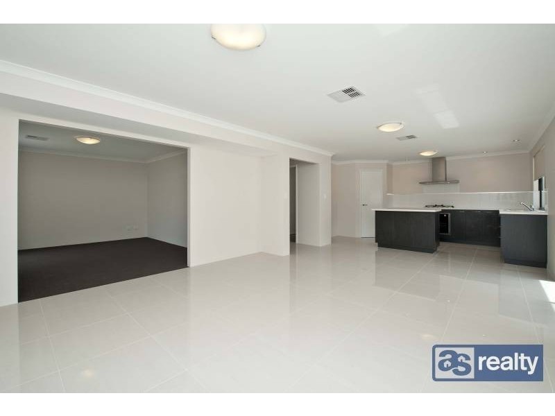 26 Mckenzie Way, Embleton WA 6062