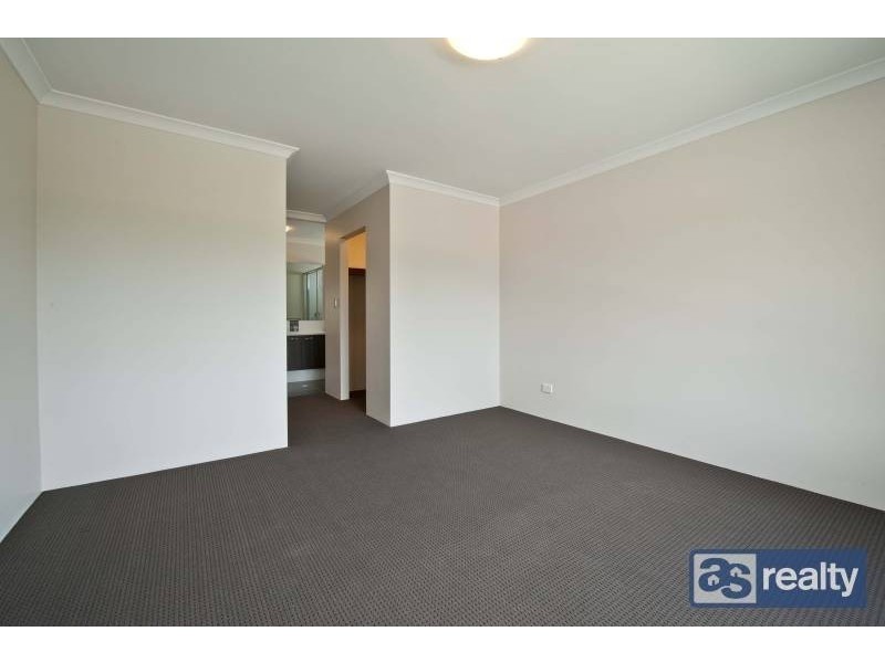 26 Mckenzie Way, Embleton WA 6062