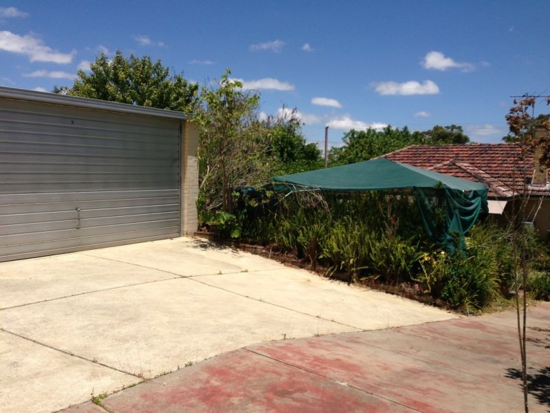 48 Maurice St, Embleton WA 6062