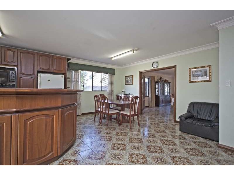 394 Alexander Drive, Dianella WA 6059