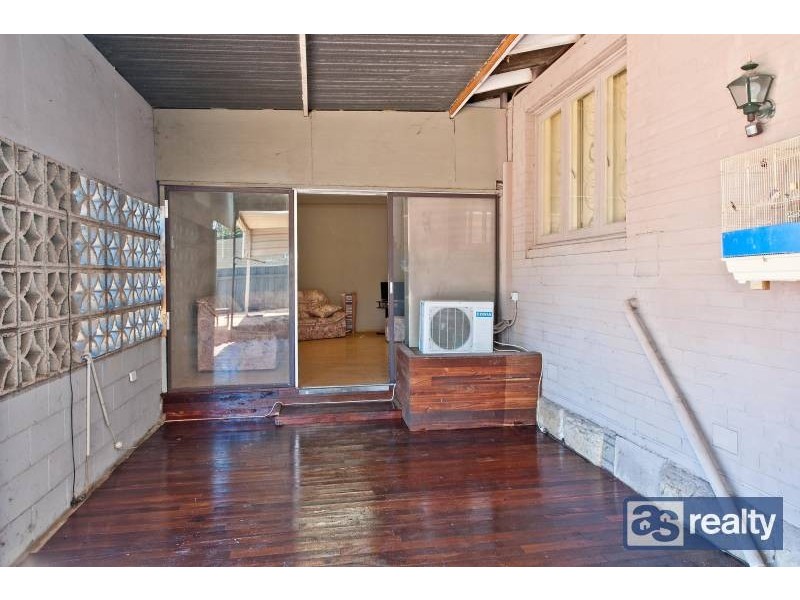 4 Ware Street, Embleton WA 6062