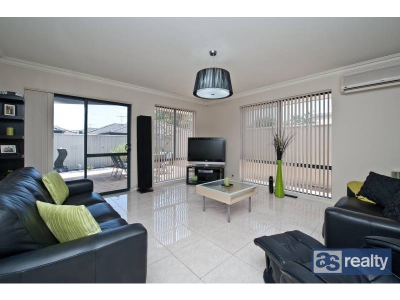 2/117B Beechboro Road, Bayswater WA 6053