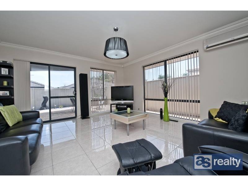 2/117B Beechboro Road, Bayswater WA 6053