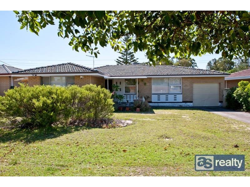 9 Holmwood Way, Embleton WA 6062