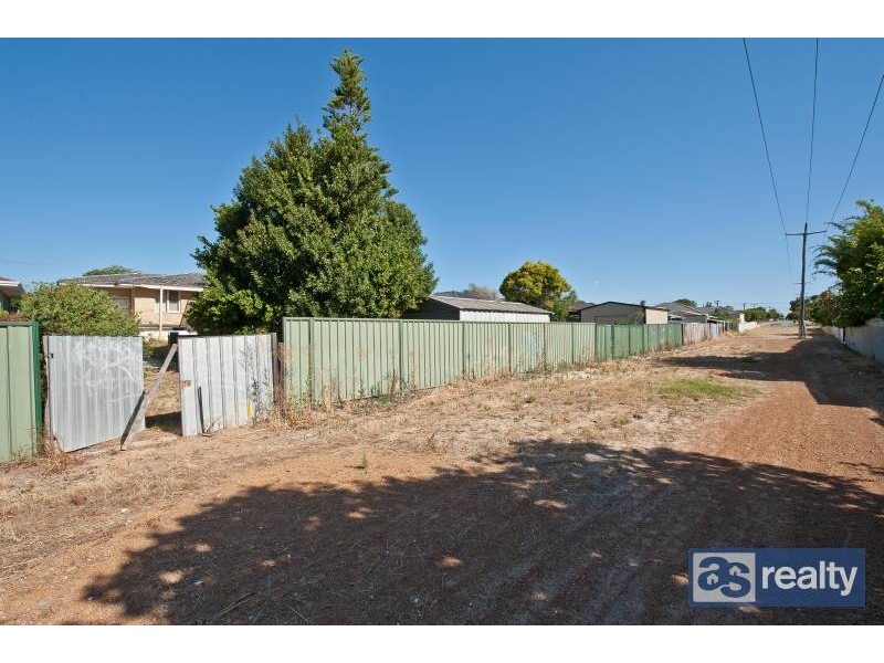 9 Holmwood Way, Embleton WA 6062