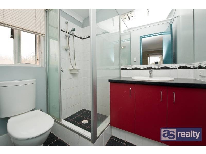 6 Centenary Court, Bassendean WA 6054