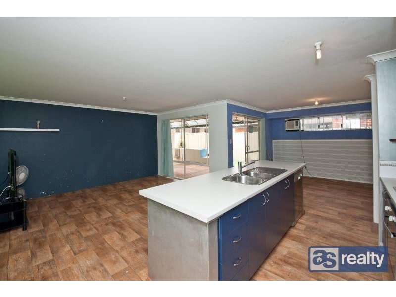 6 Centenary Court, Bassendean WA 6054