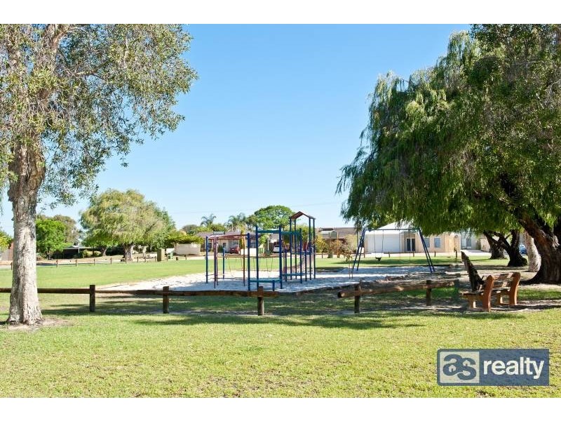 3 Ockley Square, Embleton WA 6062