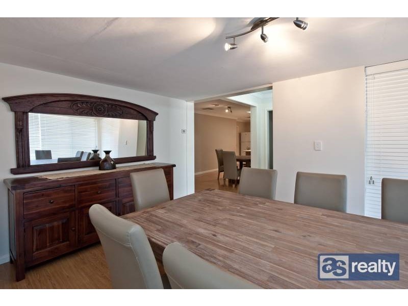 3 Ockley Square, Embleton WA 6062