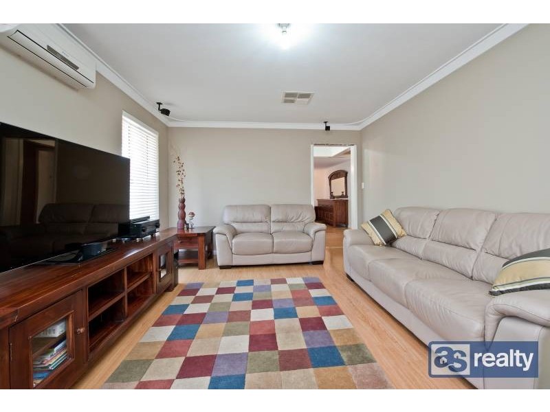 3 Ockley Square, Embleton WA 6062