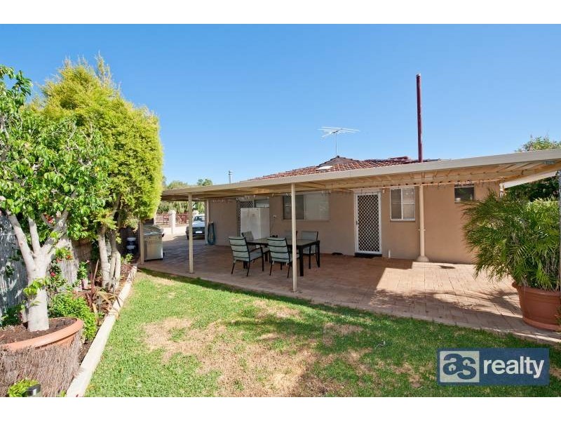 3 Ockley Square, Embleton WA 6062