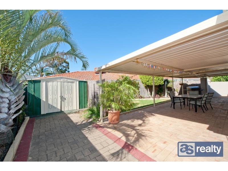 3 Ockley Square, Embleton WA 6062