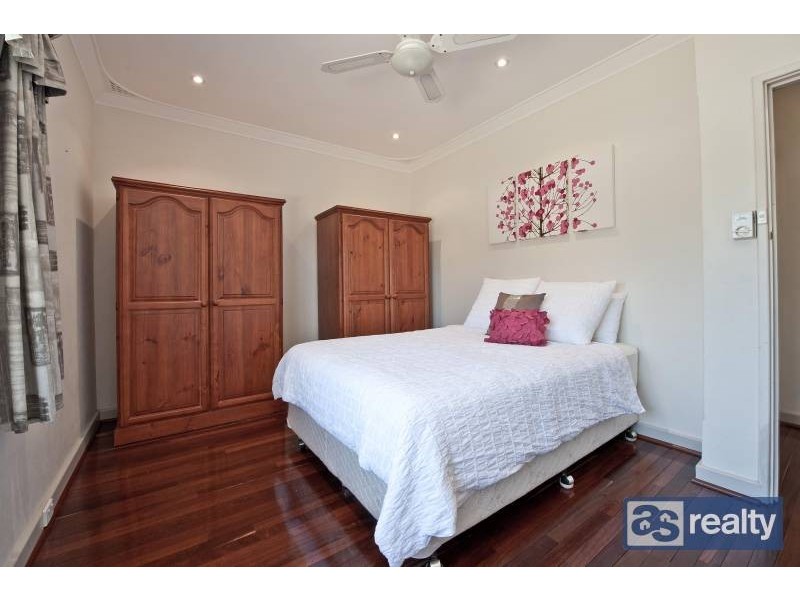 52 Hudson Street, Bayswater WA 6053