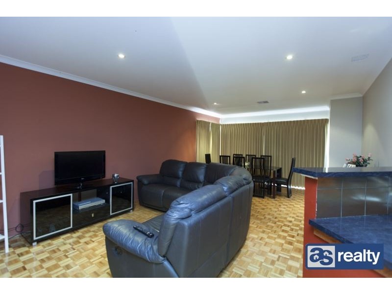 12A Sanderson Street, Embleton WA 6062