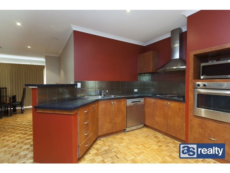 12A Sanderson Street, Embleton WA 6062