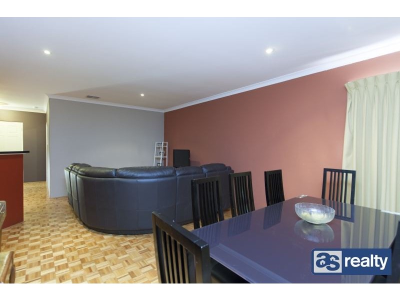 12A Sanderson Street, Embleton WA 6062