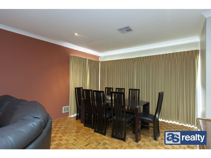 12A Sanderson Street, Embleton WA 6062