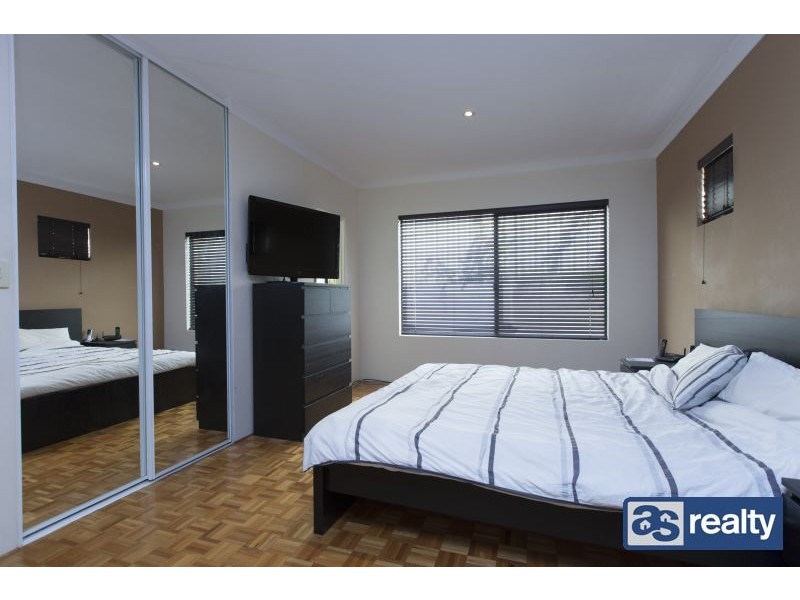 12A Sanderson Street, Embleton WA 6062