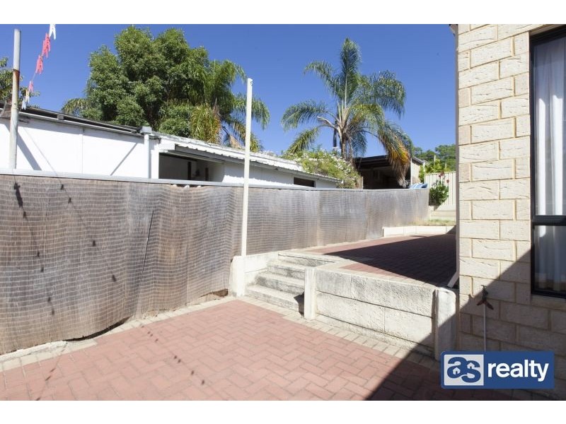 12A Sanderson Street, Embleton WA 6062