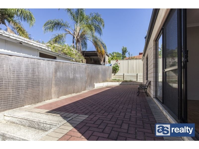 12A Sanderson Street, Embleton WA 6062