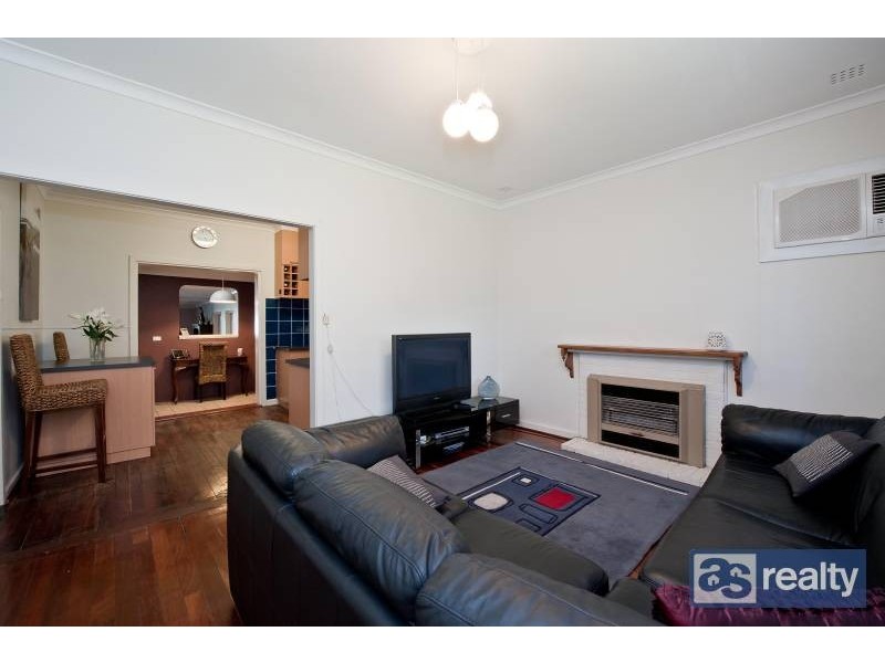 4 Irwin Road, Embleton WA 6062