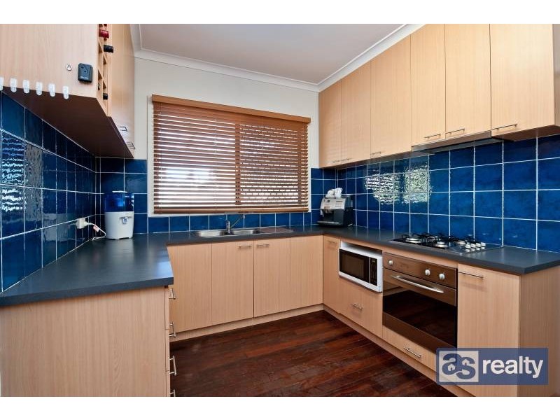 4 Irwin Road, Embleton WA 6062