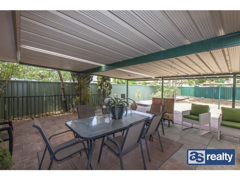 B/10 Cameron Street, Embleton WA 6062