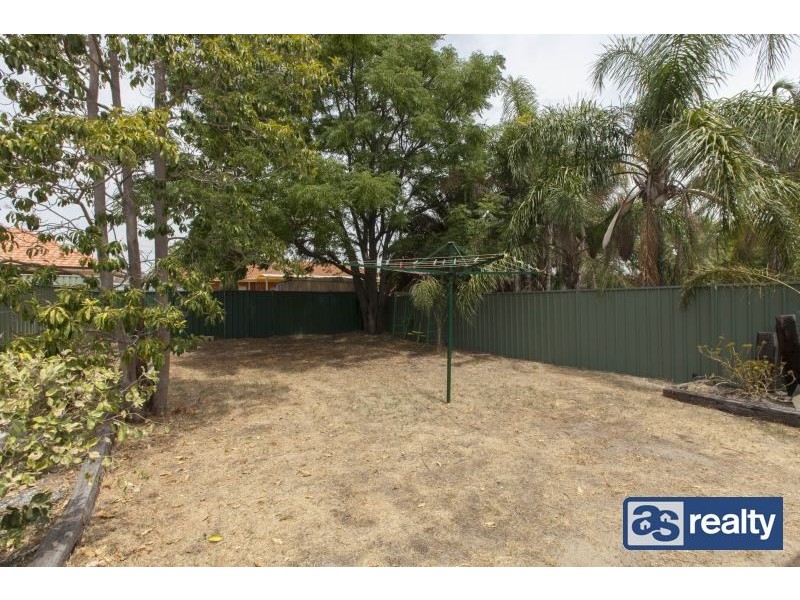 B/10 Cameron Street, Embleton WA 6062