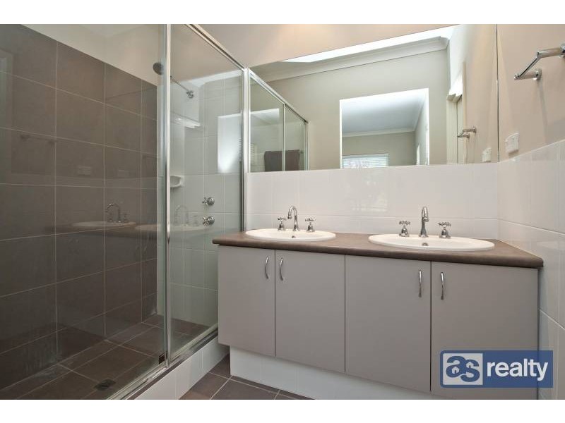 59 Holmwood Way, Embleton WA 6062