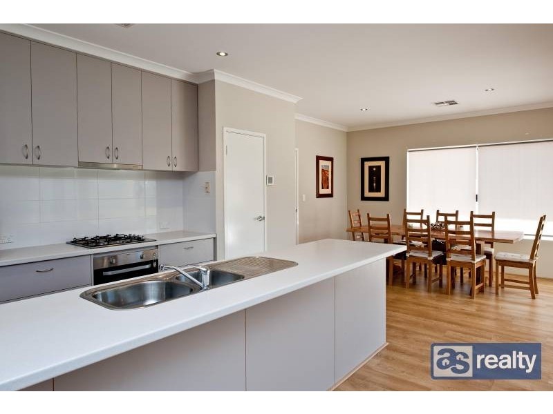 59 Holmwood Way, Embleton WA 6062