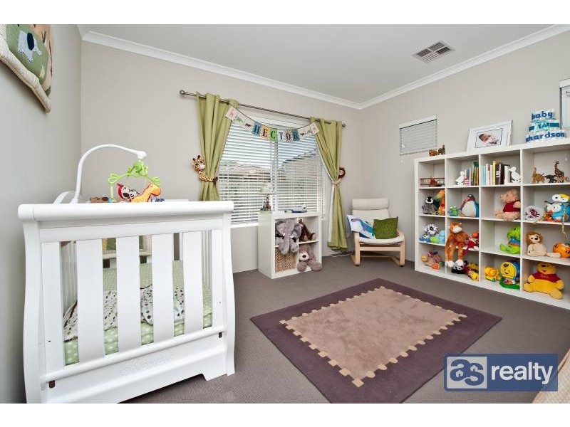 59 Holmwood Way, Embleton WA 6062